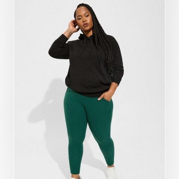 Torrid Bundle 2 Pair Full Length Signature Rise Leggings With Pockets EUC - Picture 3 of 12